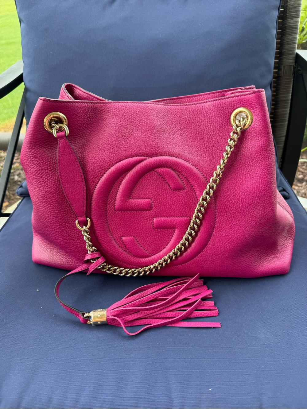 Gucci Fuchsia Soho Leather Chain Tote with Tassel